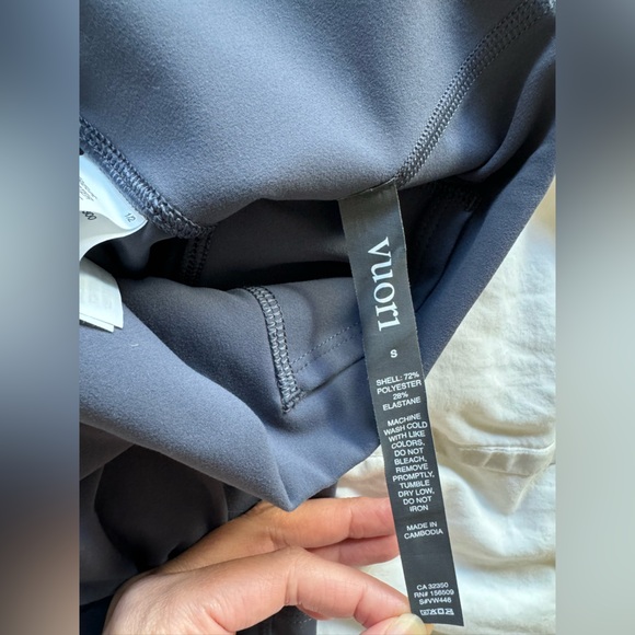 Vuori Studio Pocket Legging in Azure NWOT - Picture 6 of 6